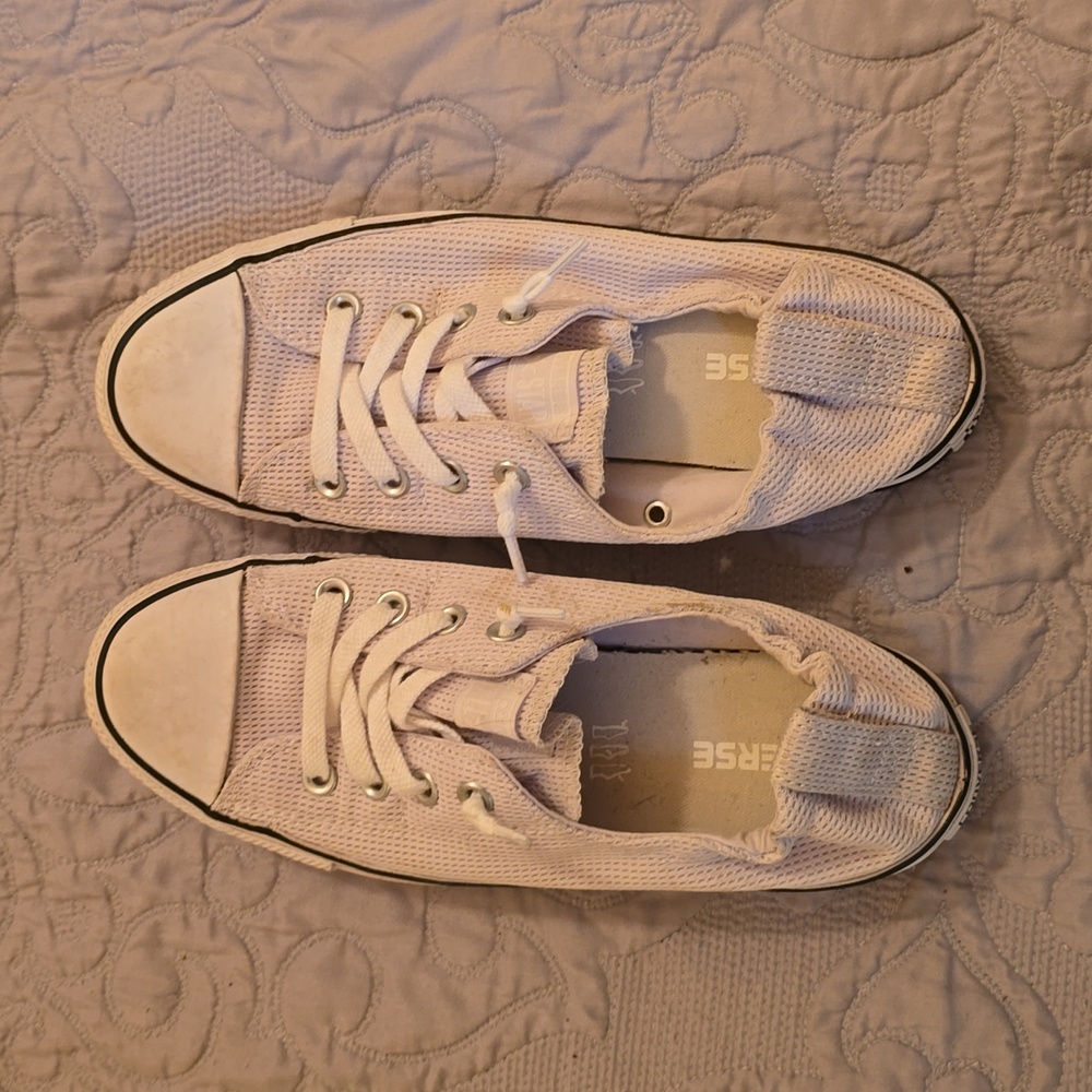 Converse lilac shoes